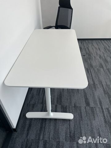 Компьютерный стол IKEA 