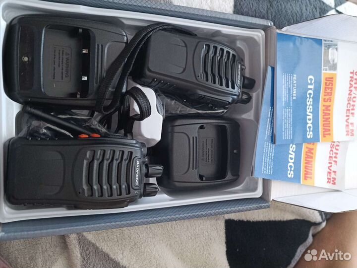 Автомобильная рация с антенной