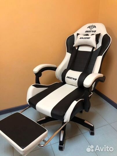 Компьютерное игровое кресло геймерское с массажем