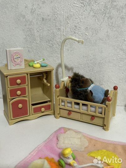 Sylvanian families/детская комната