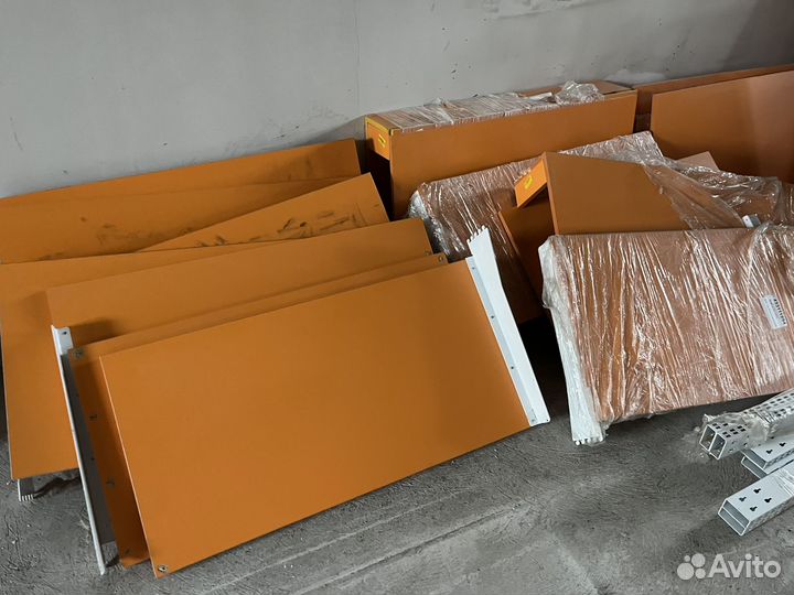 Витрины стеллажи