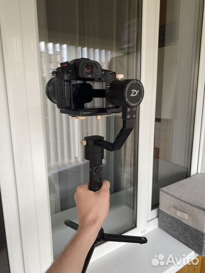 Стабилизатор Zhiyun Crane Plus (CRA01)