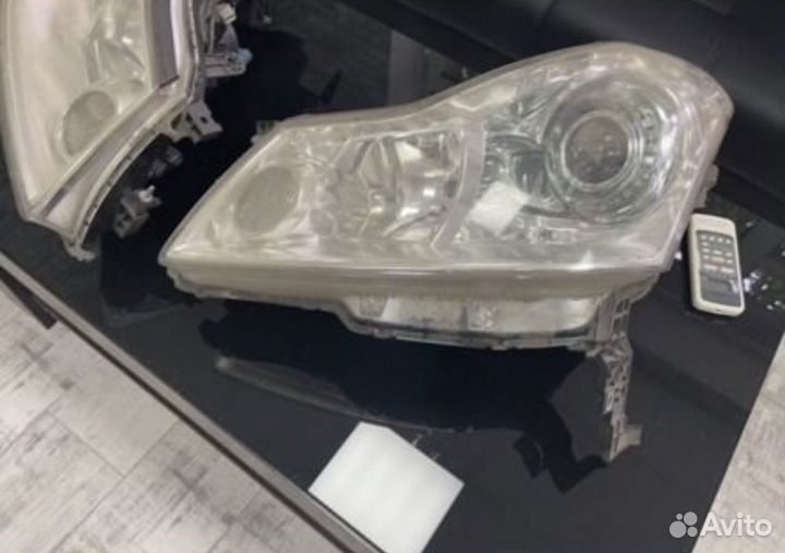 Фары на nissan fuga/ infiniti m 35 ксенон