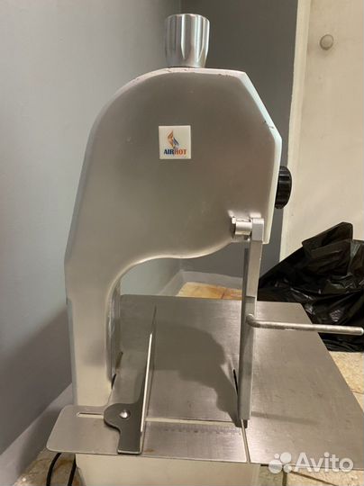 Ленточная пила для мяса или рыбы