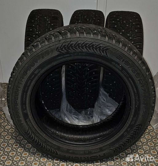 Nokian Tyres Hakkapeliitta 8 SUV 215/65 R17 103T