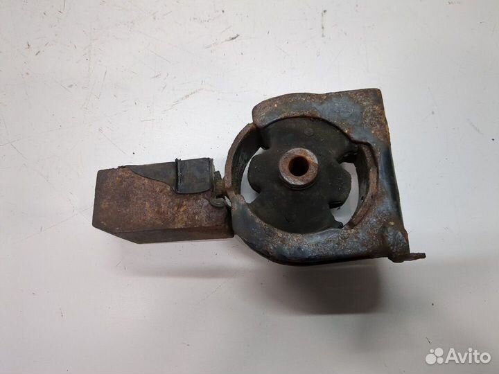 Подушка крепления двигателя Toyota Avensis 2, 2006