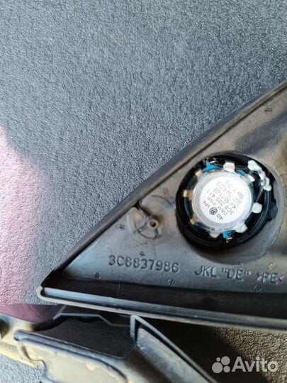 Уголок зеркала с динамиком VW Passat CC