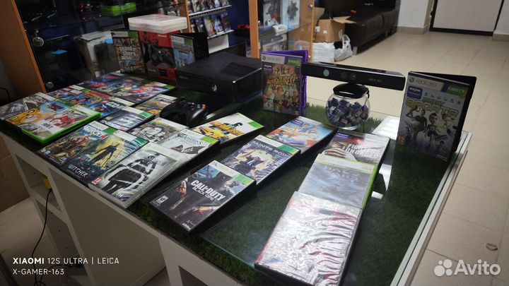 Xbox 360 slim 250GB мега набор, много игр диски