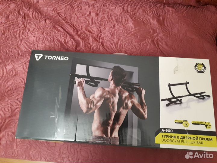 Турник в дверной проём Torneo