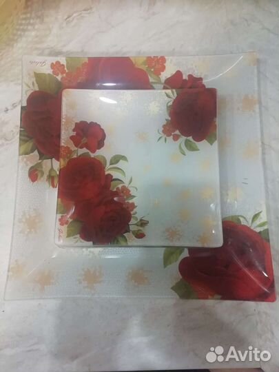 Набор квадратных тарелок