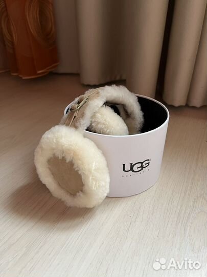 Наушники Ugg из натуральной овчины