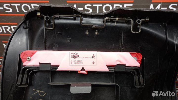 Обшивка багажника правая Mercedes-Benz E-Class