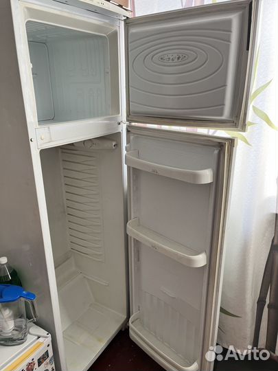Холодильник двух секционный б/у Nord vita nova