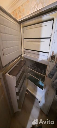 Холодильник на запчасти