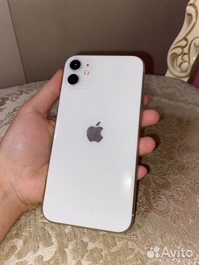 iPhone 11