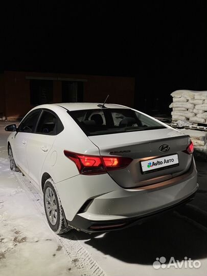 Hyundai Solaris 1.6 AT, 2021, 119 000 км