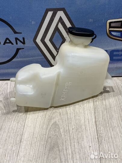 Бачок омывателя Renault kangoo