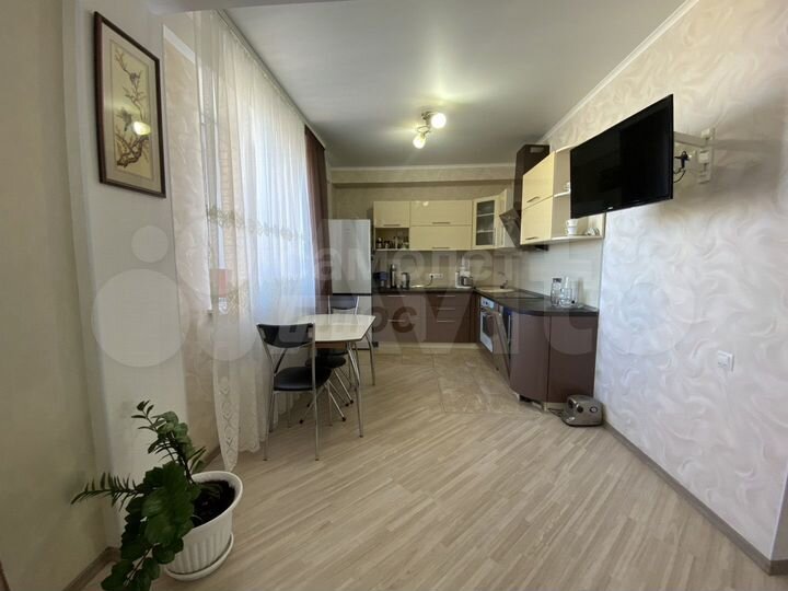 2-к. квартира, 57,6 м², 11/17 эт.