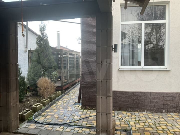 Дом 219 м² на участке 7,4 сот.