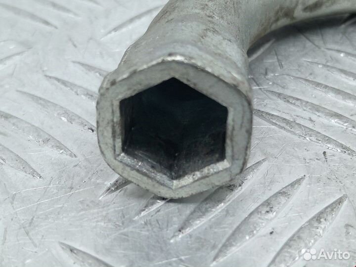 Ключ Volkswagen Passat CC 2009 4D0012219A