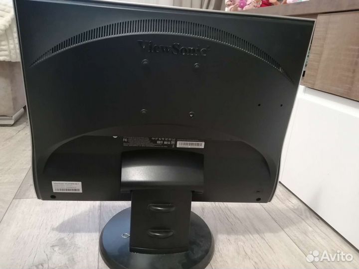 Монитор Viewsonic 19