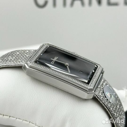 Часы Chanel Boy-Friend Tweed