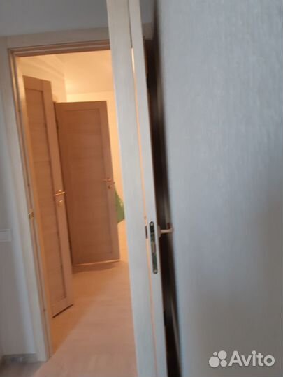 Продам ванную, раковину, двери