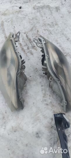 Фары на toyota corolla 120