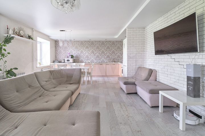 4-к. квартира, 100 м², 4/5 эт.