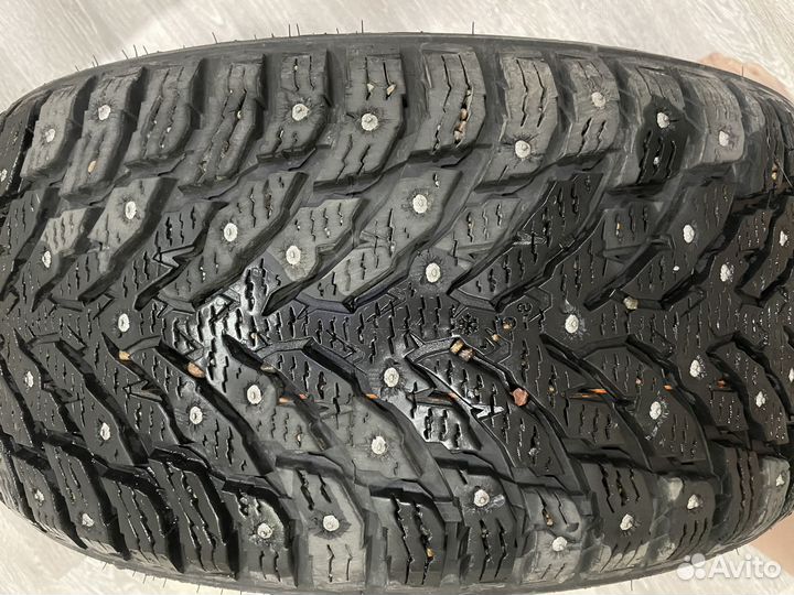 Nokian Tyres Hakkapeliitta 9 235/45 R17