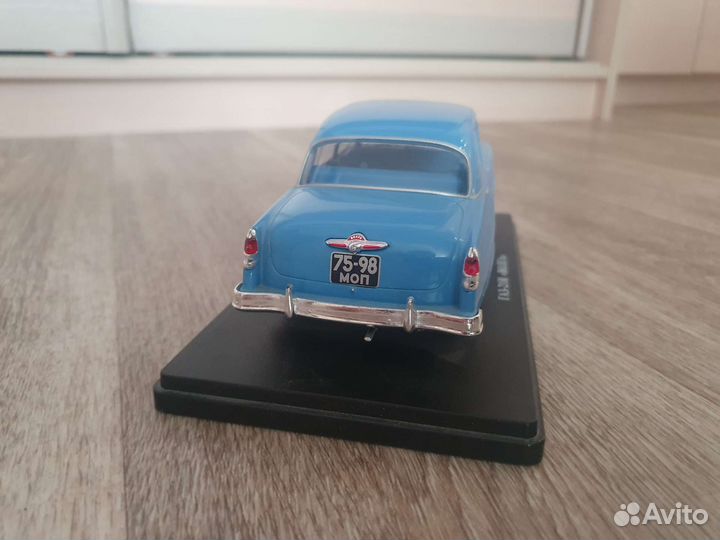 Модель автомобиля 1:24 Газ Волга