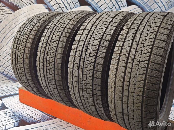 Bridgestone Blizzak VRX2 225/55 R17