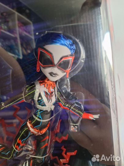 Кукла, бронь Алина