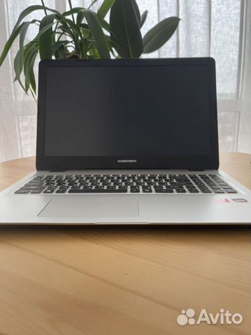 Ноутбук Maibenben e526