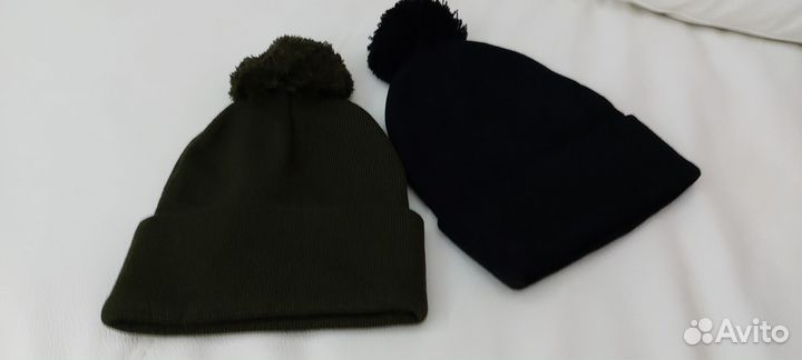 Шапка двойня с помпоном без лейбла