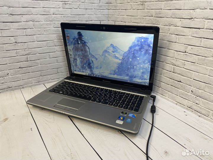 Игровой ноутбук Lenovo I5/6Gb/GeForce/SSD+HDD