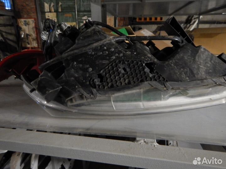 Фара левая Nissan X-Trail Т32