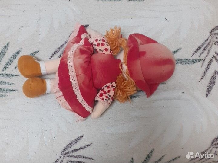 Кукла поющая