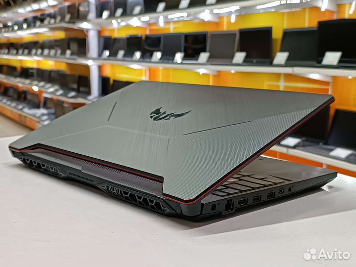 Игровой Asus 15.6