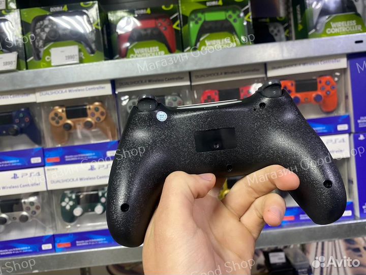 Геймпад PS4 в корпусе PS5