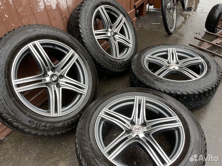 Зимние колеса на Hyundai Santafe,Kia Sorento r18