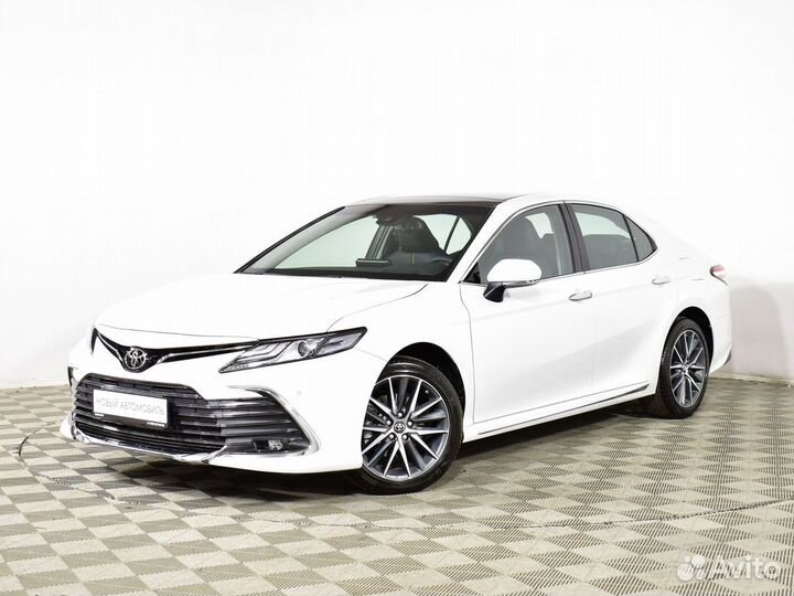 Toyota Camry, 2022