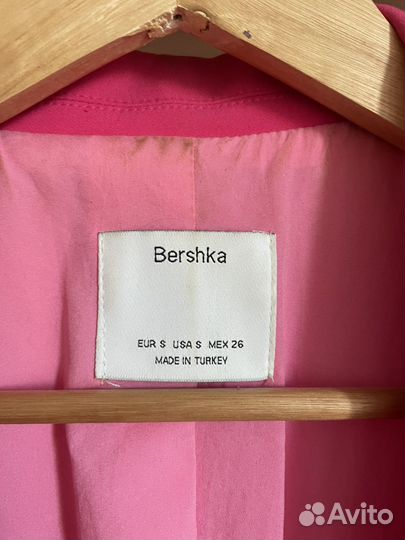 Костюм ярко-розовый Bershka S