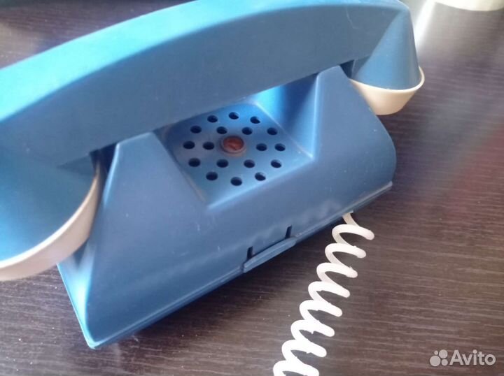 Телефон игрушечный СССР огонёк синий