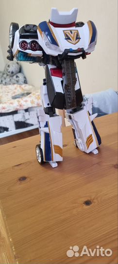 Tobot сержант Джастис