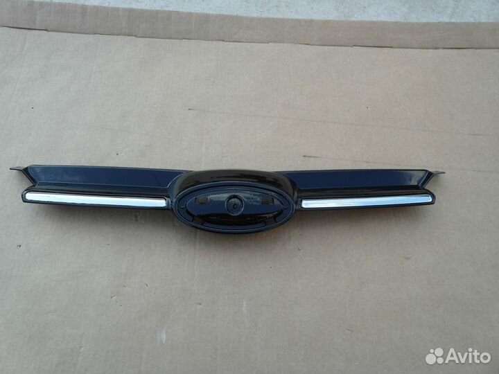 Решётка радиатора глянцевая Ford Focus 3 2011-2014