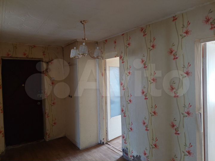 3-к. квартира, 70 м², 1/2 эт.