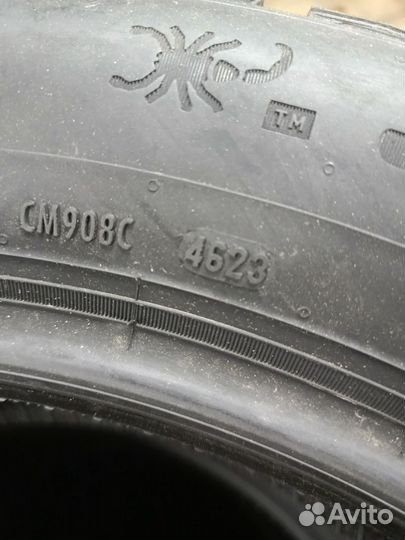 Pirelli Scorpion Ice Zero 2 225/55 R19