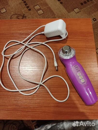 Массажер для лица 