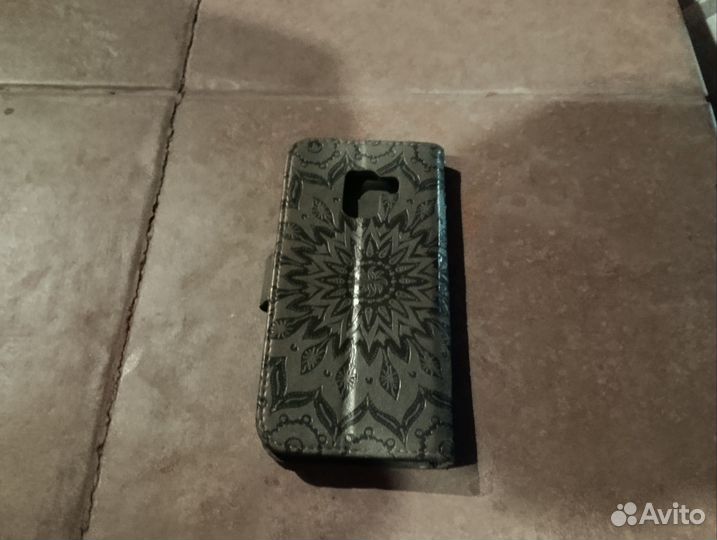 Чехлы для телефонов